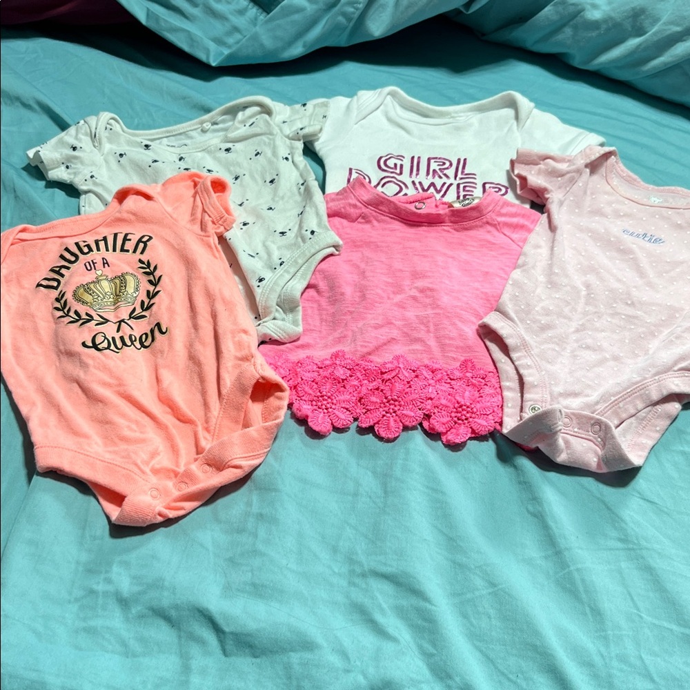 Cute Baby Bodysuit Set in Pink and White